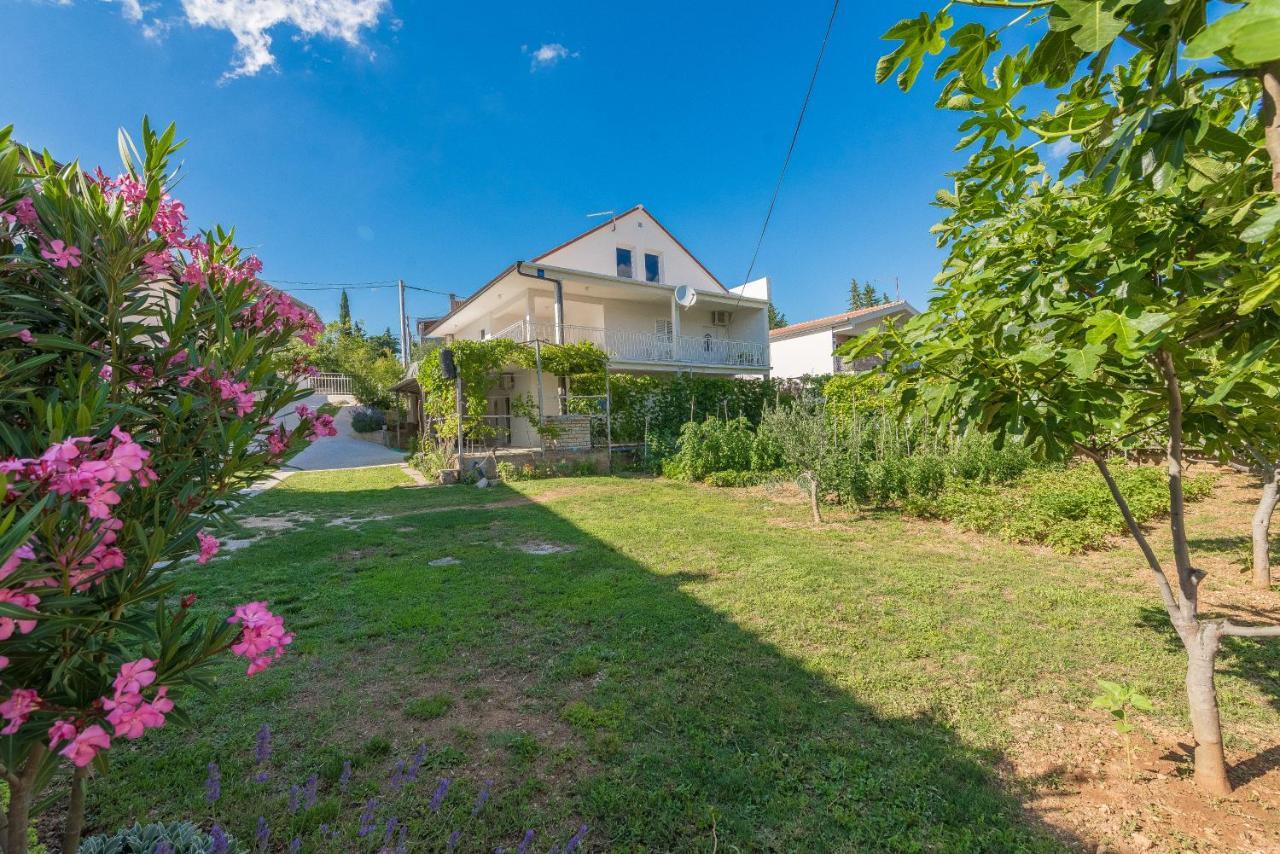 Apartmani Mlinar9 #2 Gornji Karin Exterior foto